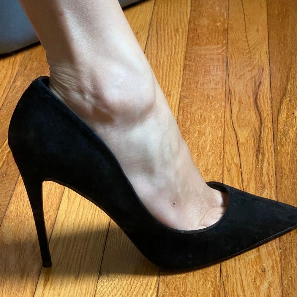 Steve Madden Black Pumps